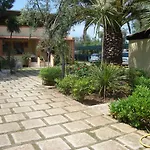 Giardino Aparthotel 3*